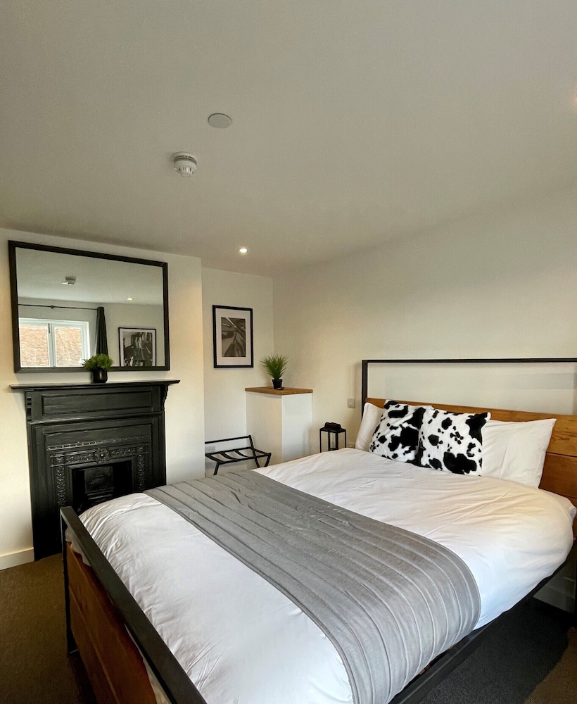 Double Room, Ensuite - Photo 1