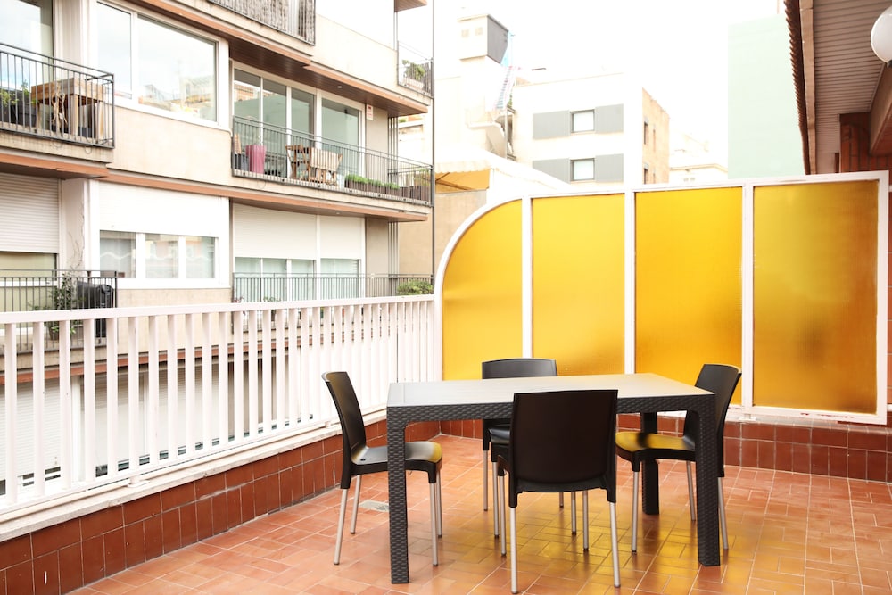 Elite Apartment, Multiple Beds, City View (APARTAMENTO 3-4 PAX TERRAZA) photo 2
