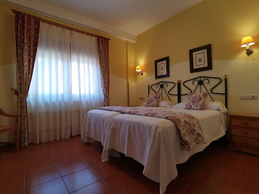 Standard Room - Photo 2