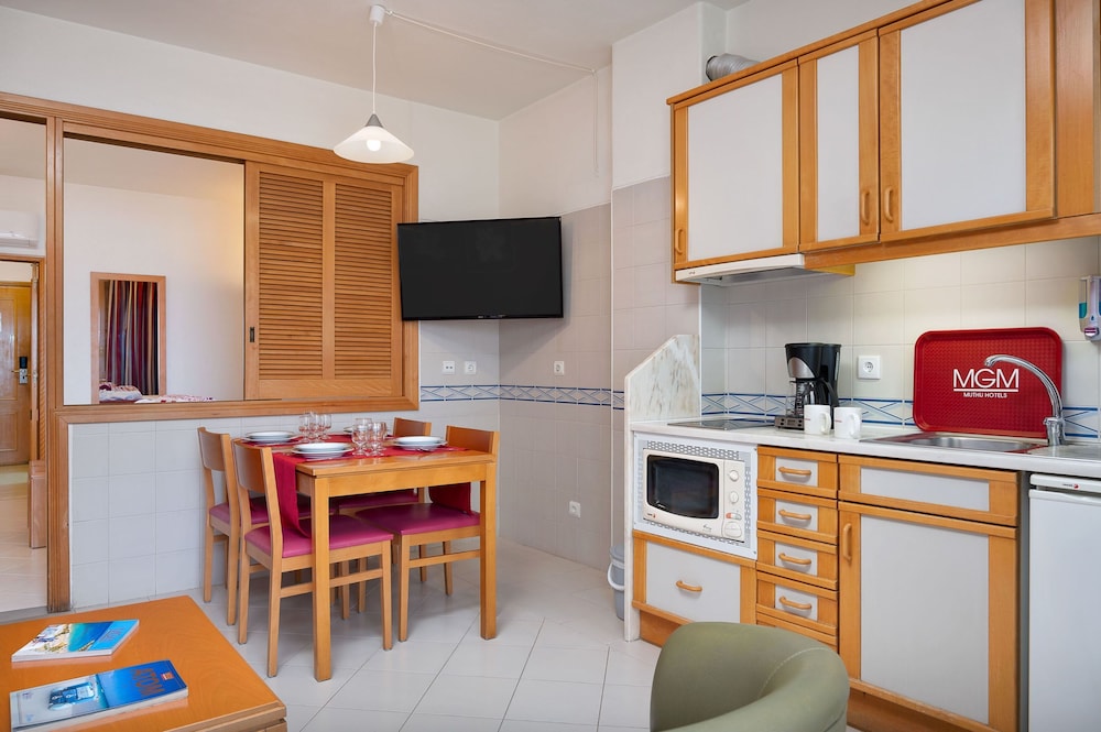 One Bedroom Junior Club (2 adults + 2 children) - Photo 9