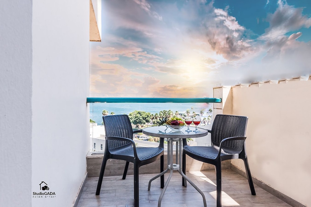 Premium Apartment, 1 Bedroom, Balcony, Lake View photo 2