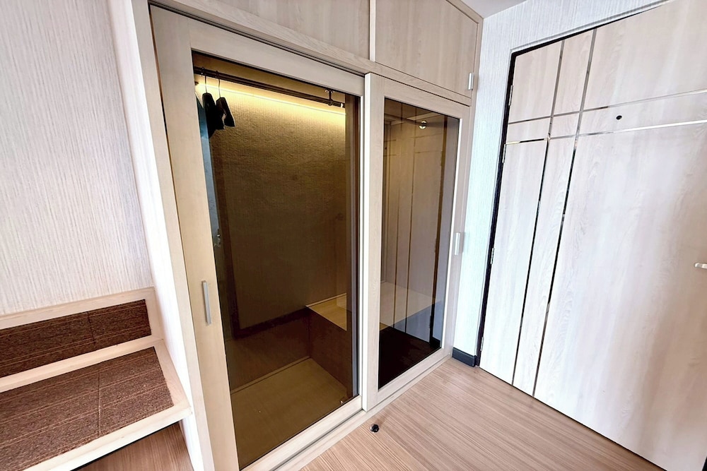 Luxury Twin Room - Photo 8