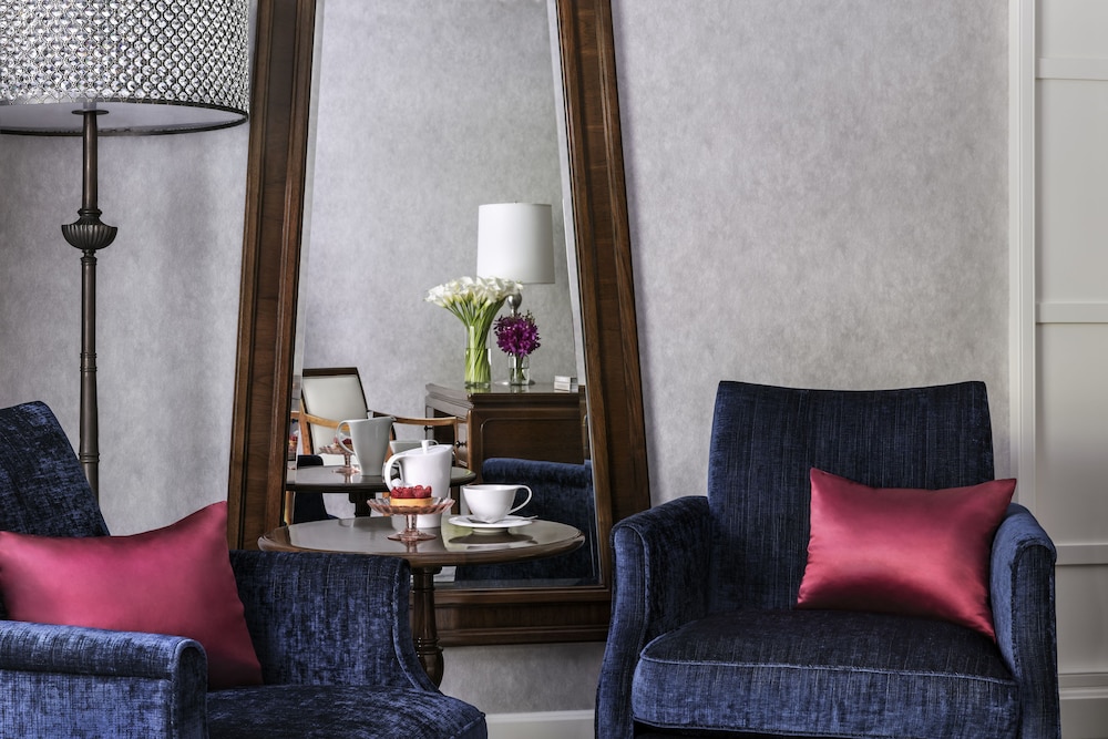 Kasara Club Room, Lounge Access