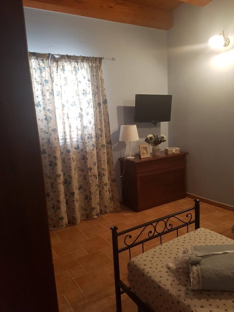 Villa, 2 Bedrooms, Smoking, Patio photo 1