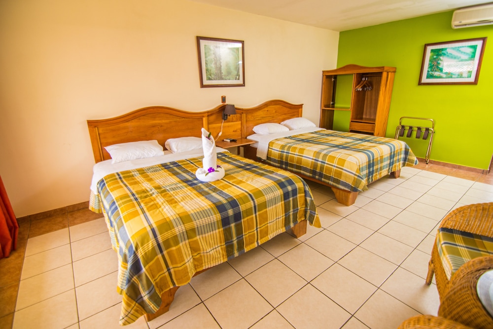Superior Room, 2 Queen Beds - Photo 1