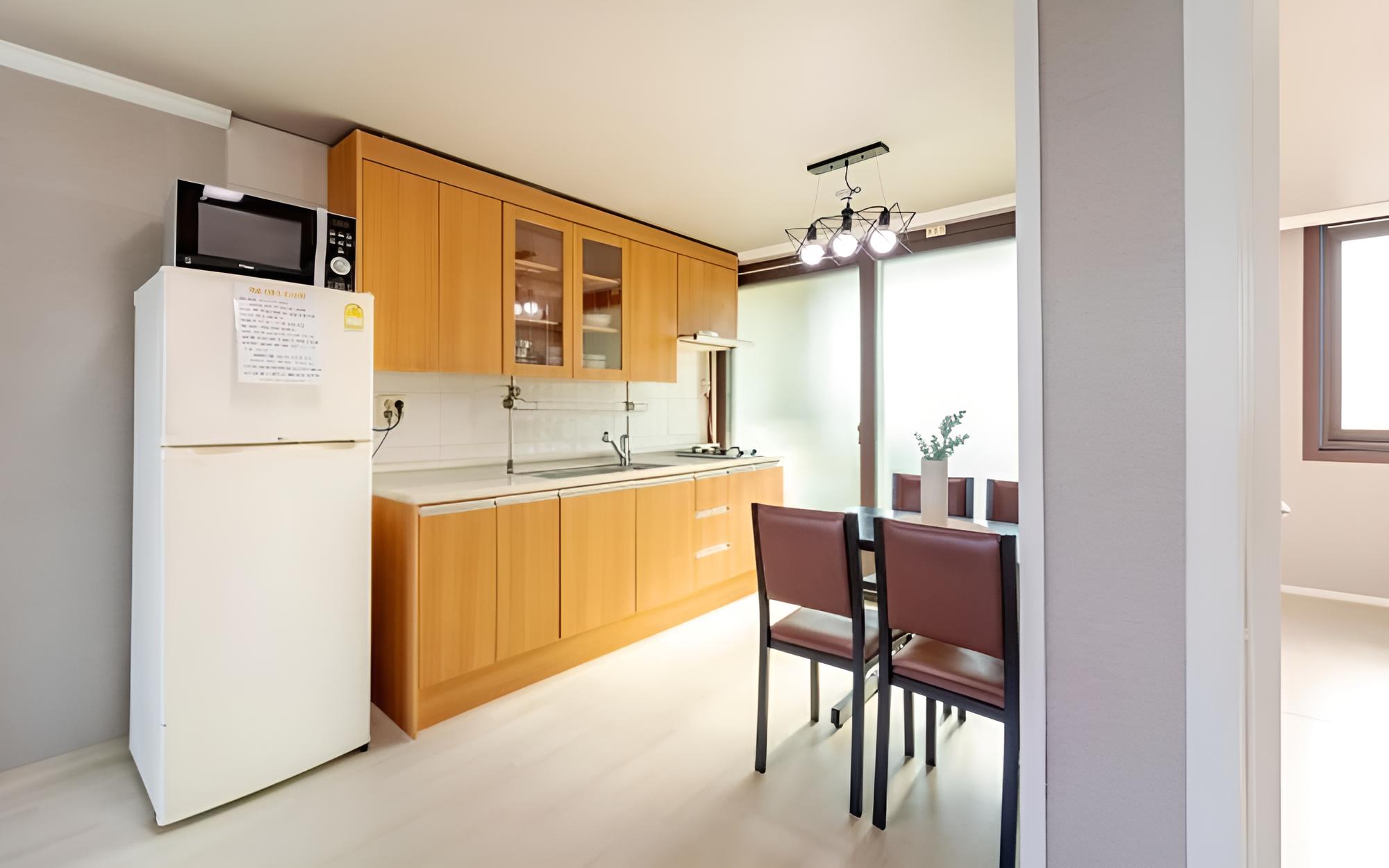 Room (Room 303 (Ocean View)-3F)