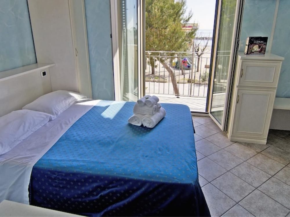 Economy Double Or Twin Room photo 1