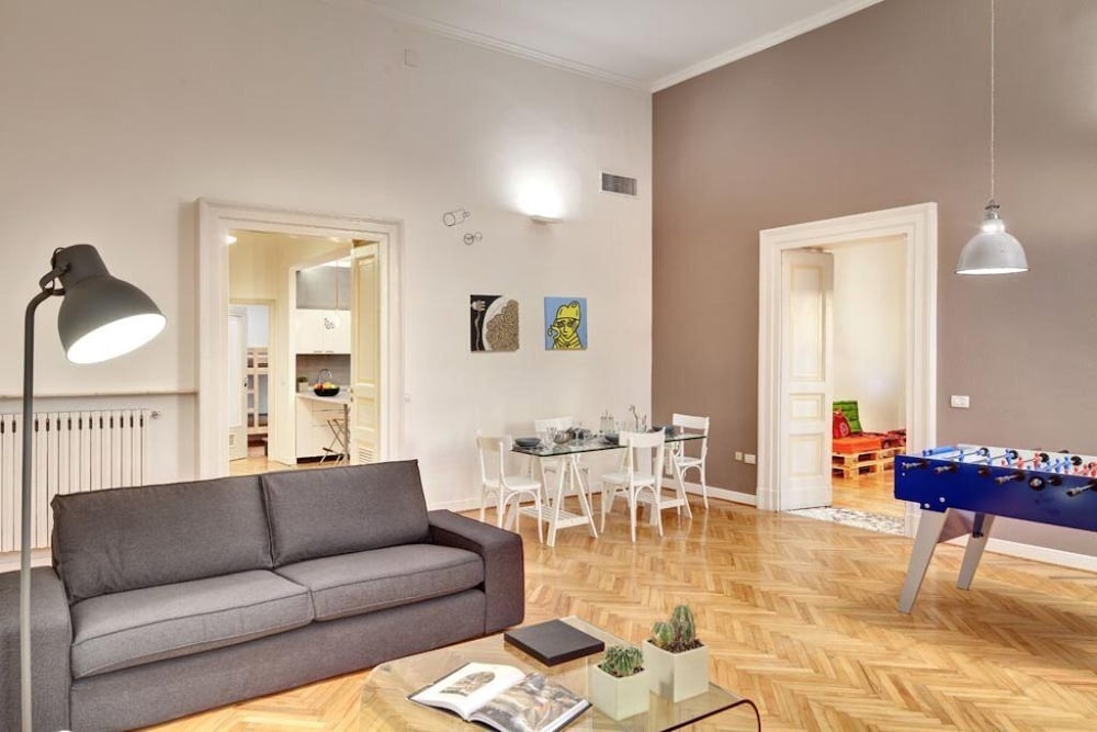 Superior Apartment thumbnail 6