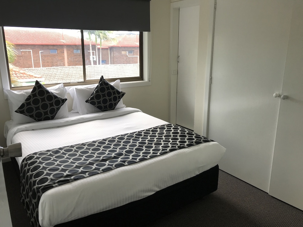 Family Apartment, 3 Bedrooms, Balcony photo 2