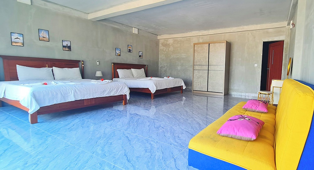 Junior Room photo 2
