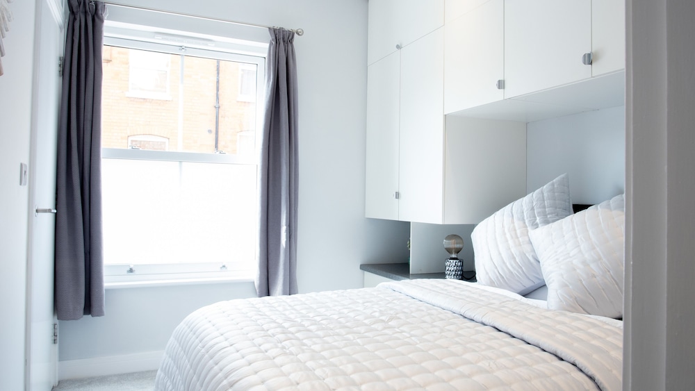 Apartamento Moderno em Stratford Upon Avon com Estacionamento, Wifi e Netflix, Fotografia 2