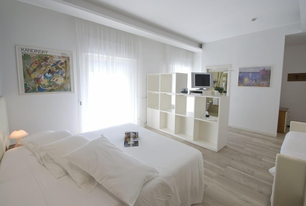 Deluxe Room, Multiple Beds, Sea View photo 3