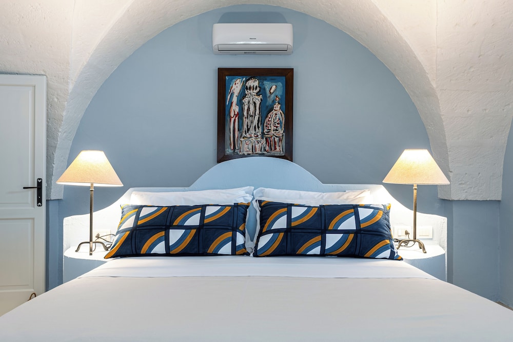 Standard Double Room, 1 King Bed photo 2