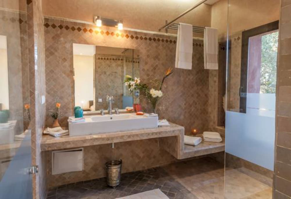 Standard Double Room (Hibiscus) photo 3
