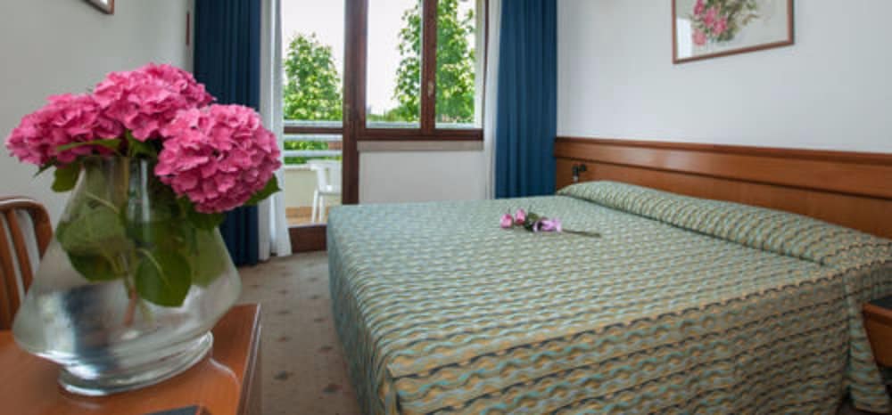 Standard Double Room, Garden Area