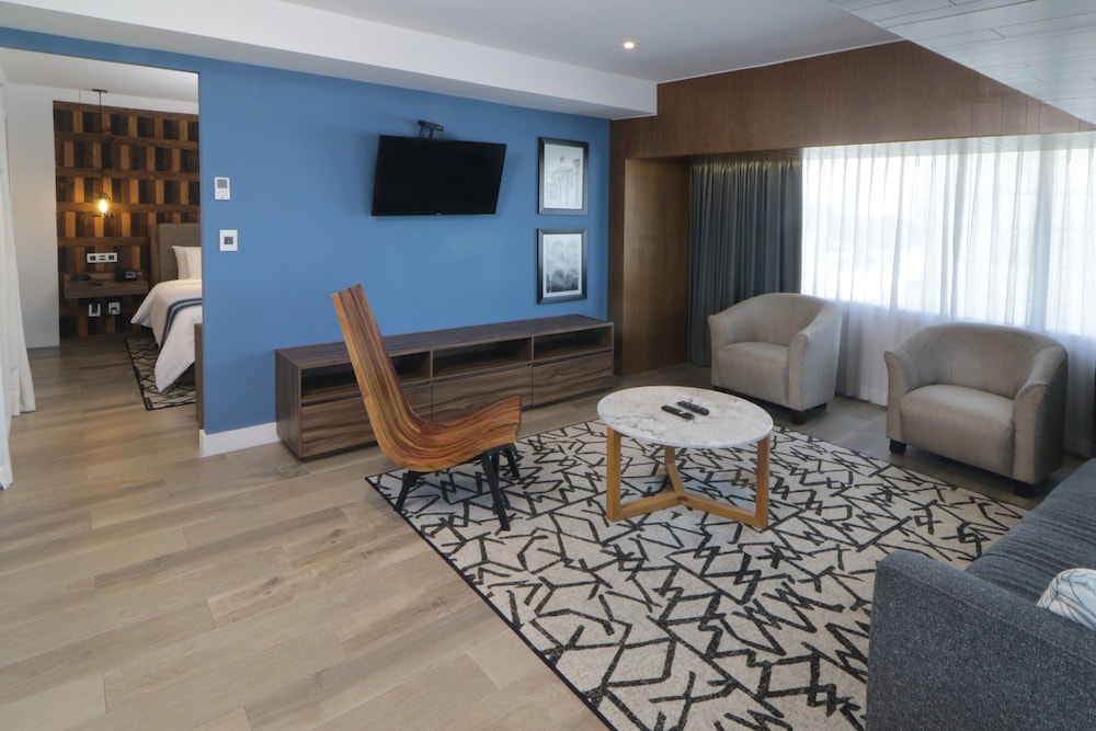 Room, Multiple Beds (Pet Friendly)
