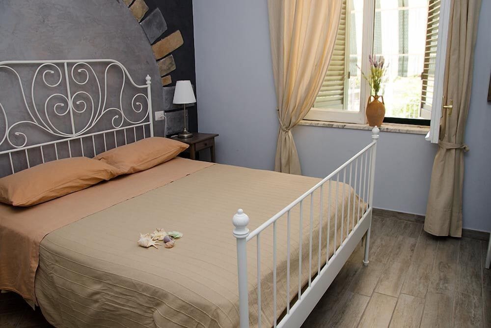 Classic Double Room, Garden View