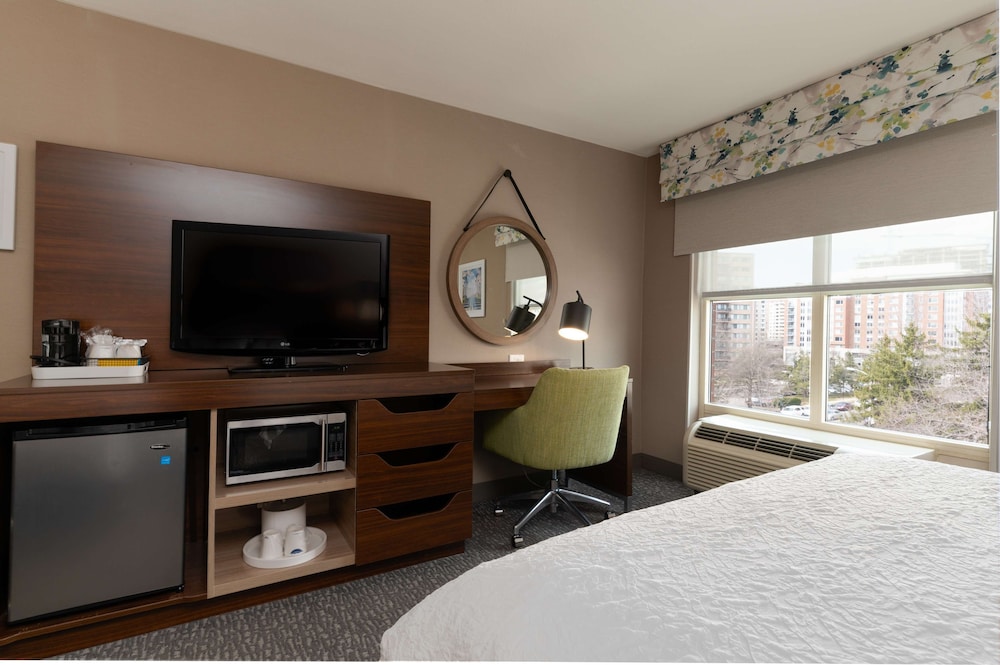 Room, 2 Queen Beds - Photo 3