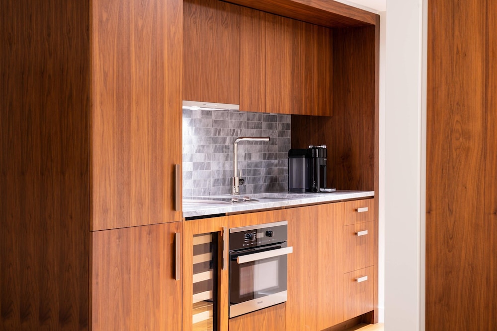 Grand Room, 1 King Bed With Sofa Bed, Ocean View