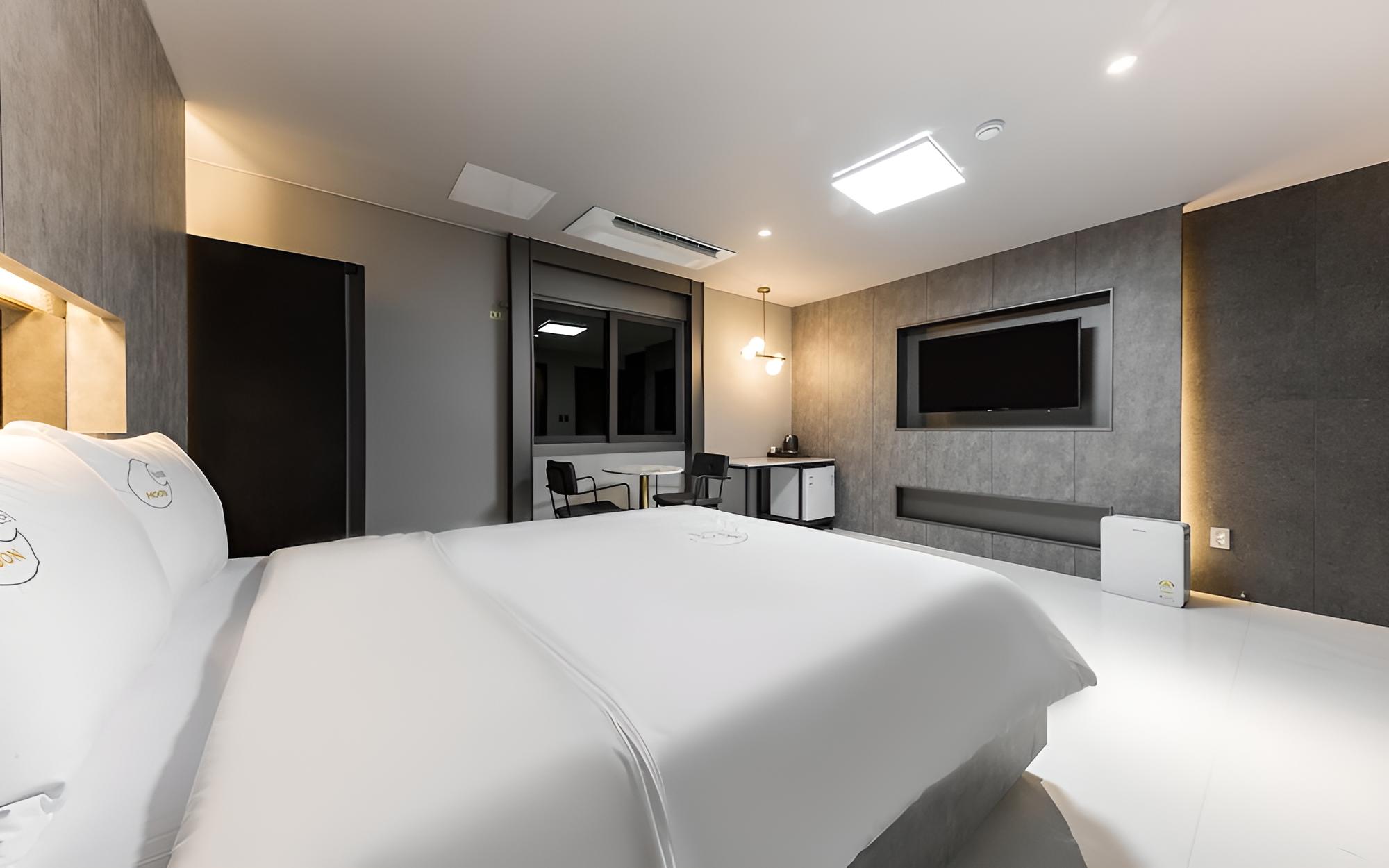 Room (Standard (Netflix available air purif) - Photo 4