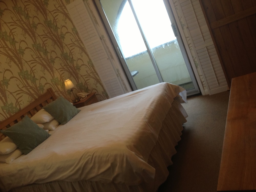 Standard Double Room - Photo 26