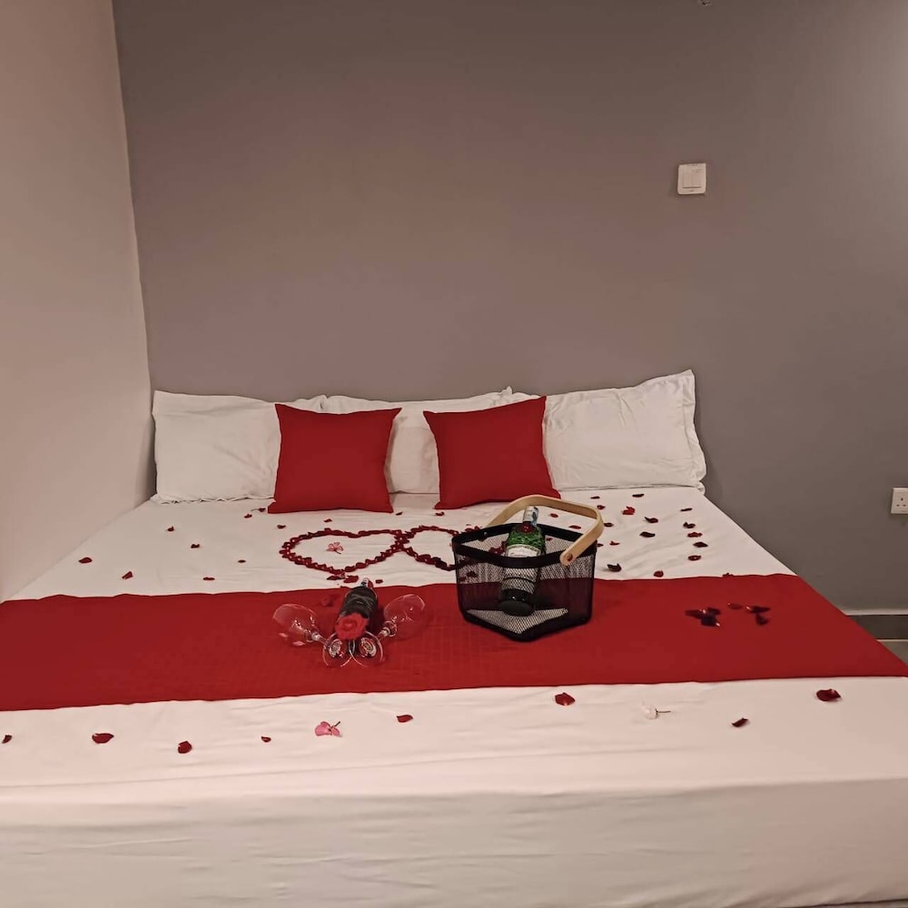Deluxe Single Room, Pool View