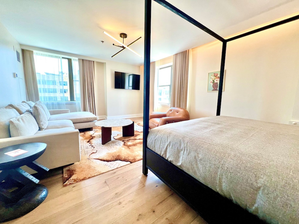 Premium Suite, 1 Bedroom - Photo 1
