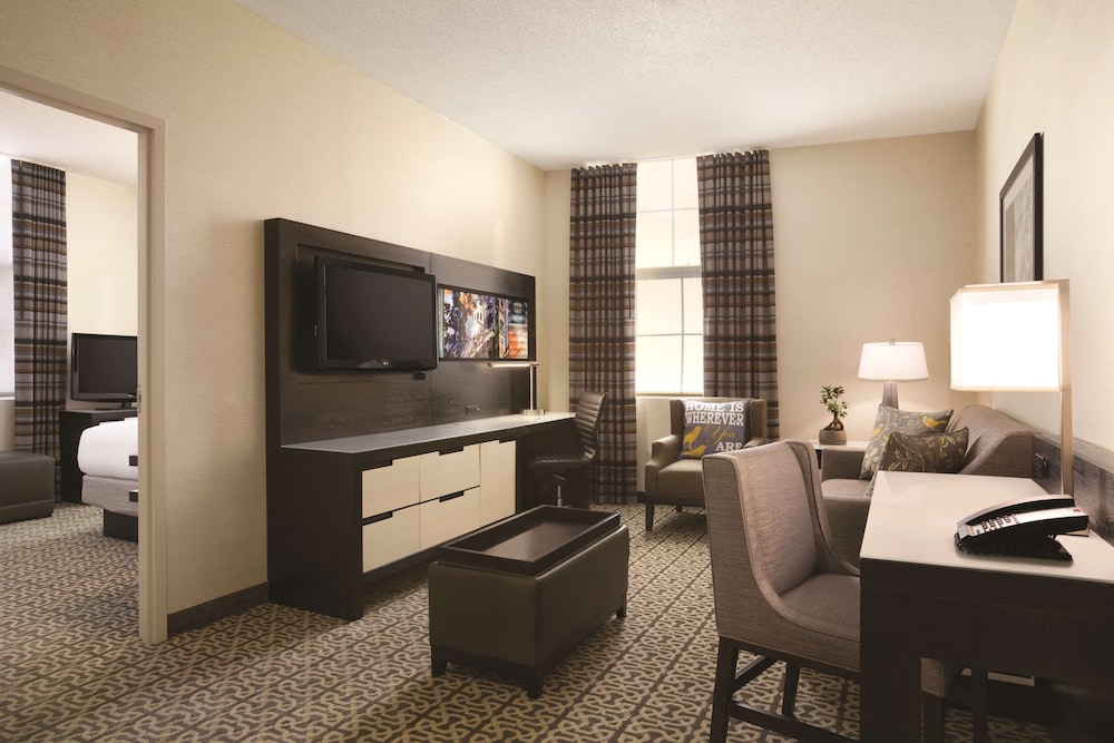 Superior Room, 1 King Bed, Non Smoking photo 1