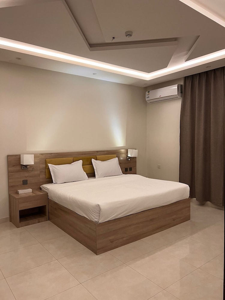 Basic Double or Twin Room, 1 King Bed photo 1