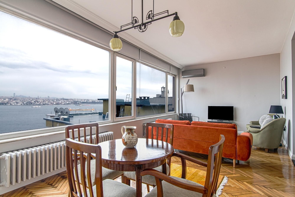 Apartment photo 3