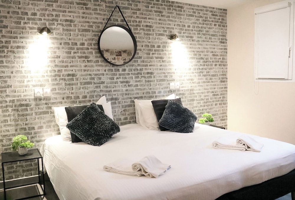 Deluxe Double or Twin Room, Patio