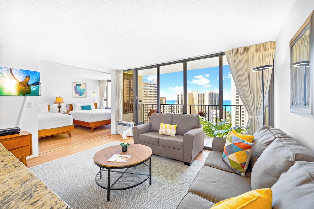 Family Suite, 1 Bedroom, Balcony, Ocean View (0135)