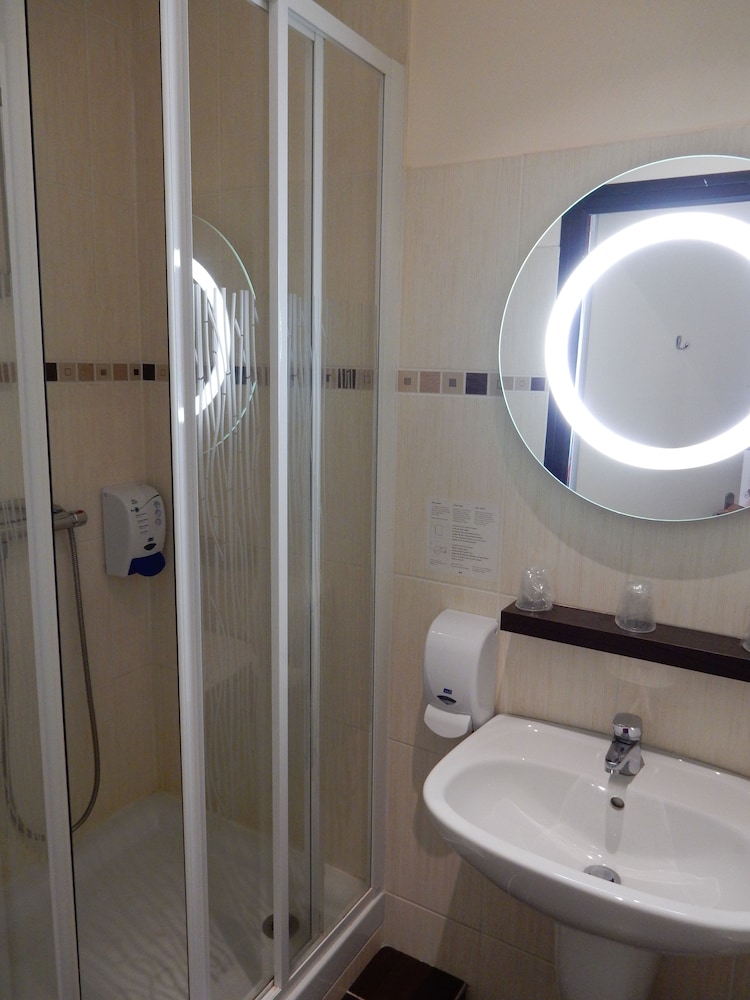 Standard Double Room, 1 Double Bed photo 3