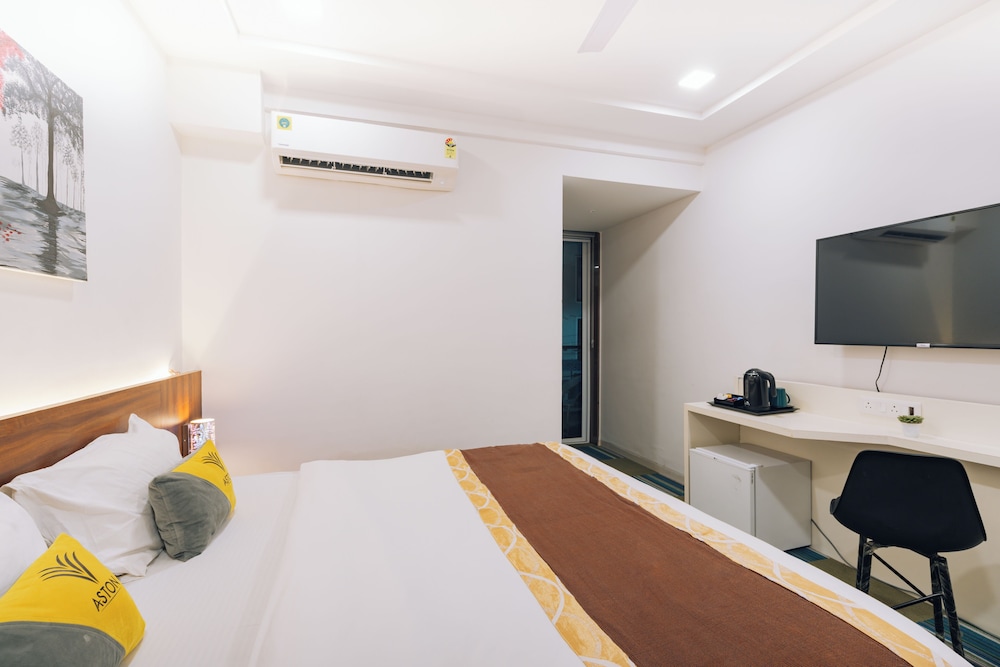 Premium Room - Photo 10