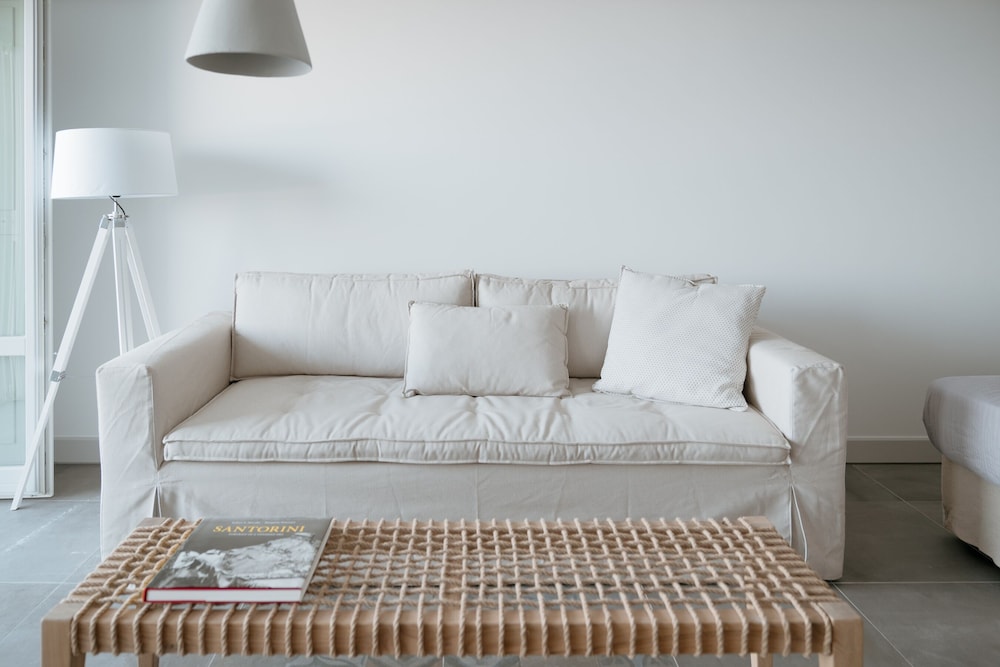 Standard Suite with Sea View - Photo 4