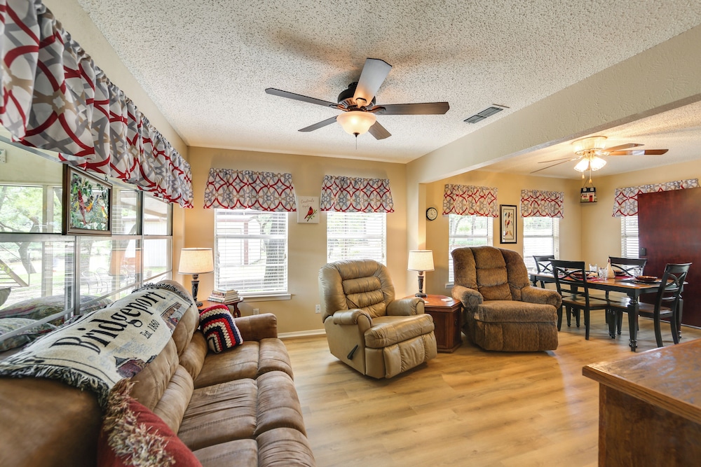 House (2 Bedrooms) photo 3