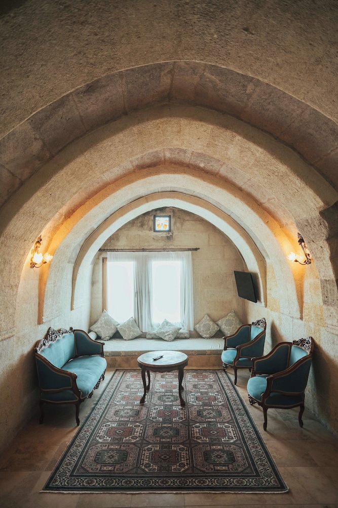 Deluxe Stone Suite with Stone - Photo 49