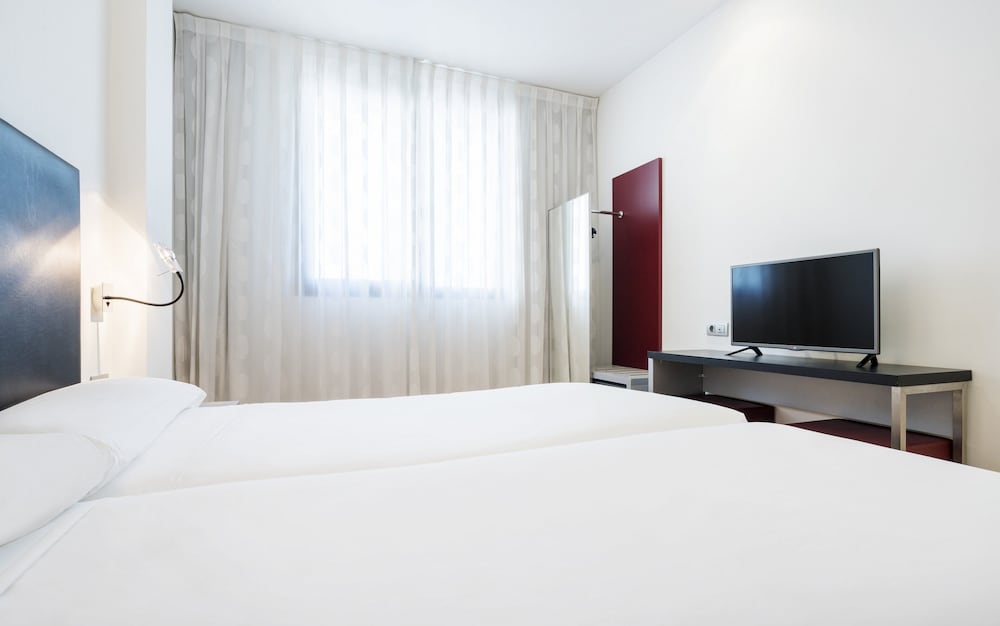 Double Room - Photo 5