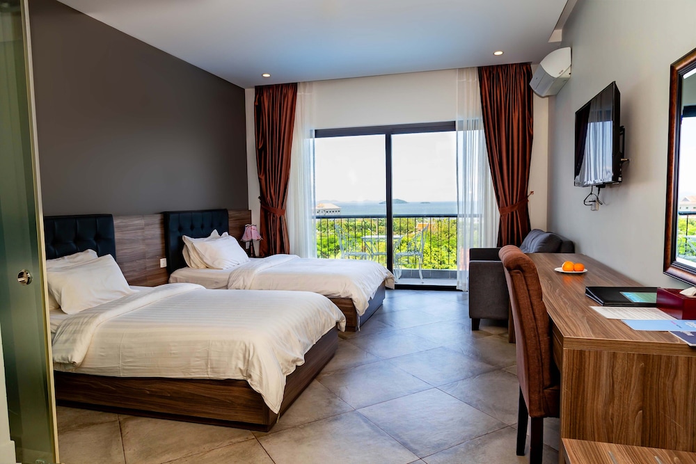 Deluxe Twin Room, Sea View photo 2