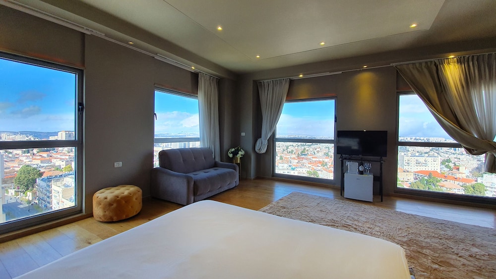 Luxury Room, City View photo 3