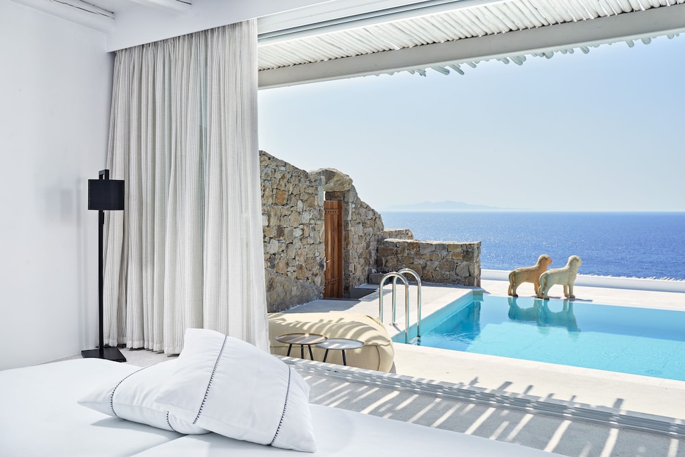 Executive Suite, Private Pool (Grand) - Photo 3