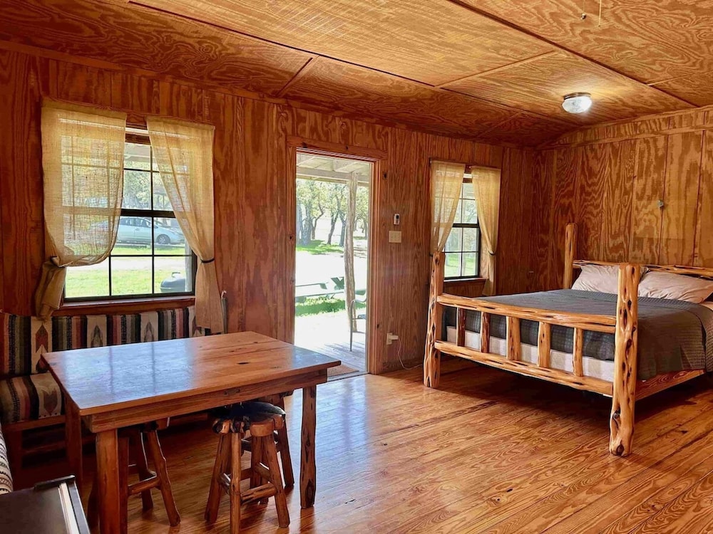 Cabin photo 1
