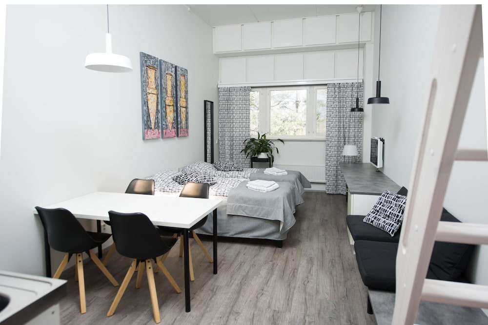 Basic Twin Room