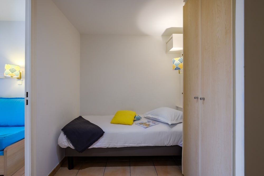 Studio 4 people - 1 sleeping alcove - Balcony photo 2