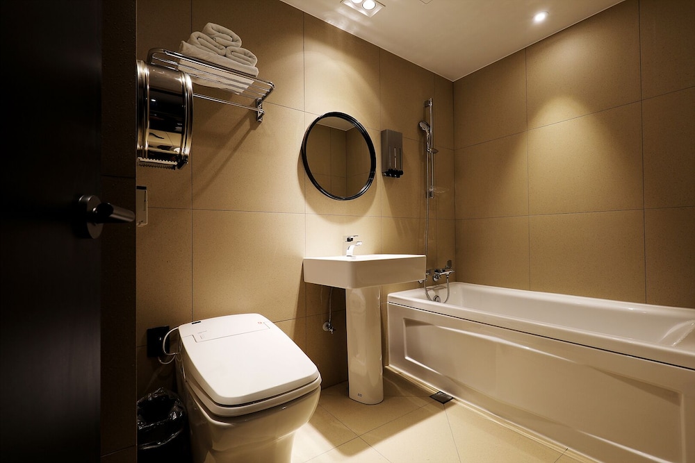 Standard Room - Photo 16