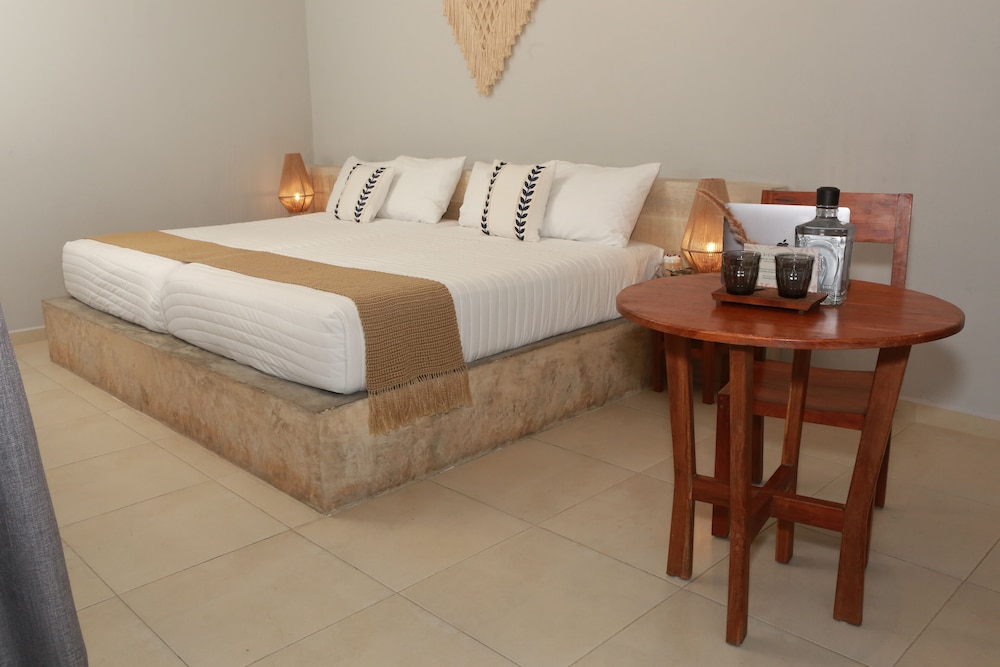 Deluxe Room, 1 Bedroom, Garden View