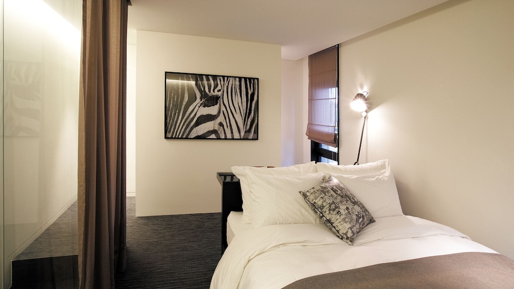 Duplex - Photo 10