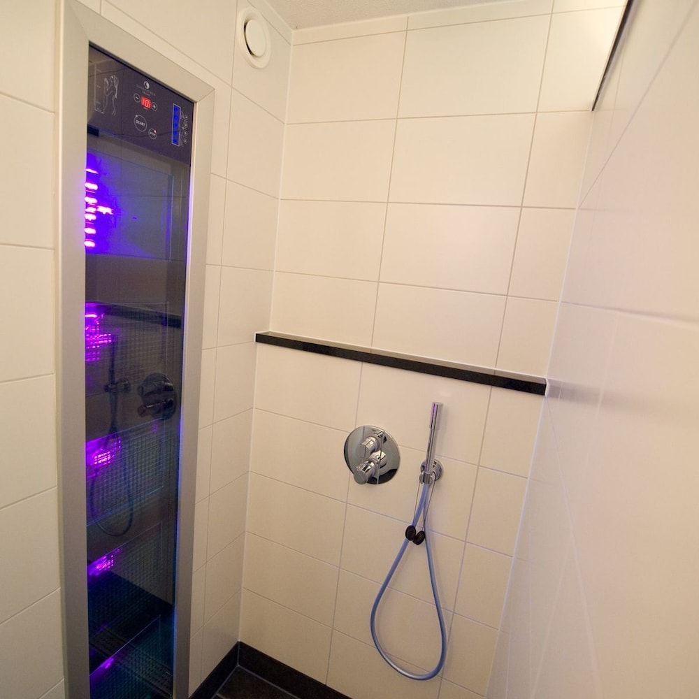 Villa (Beukelaer XL Wellness 6 personen) photo 3