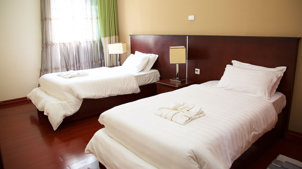 Superior Suite, 2 Bedrooms, Accessible, City View photo 2