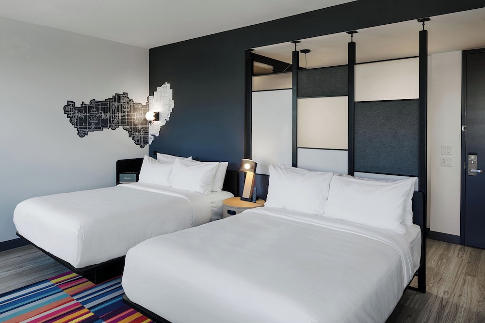 aloft, Room, 2 Queen Beds - Photo 6
